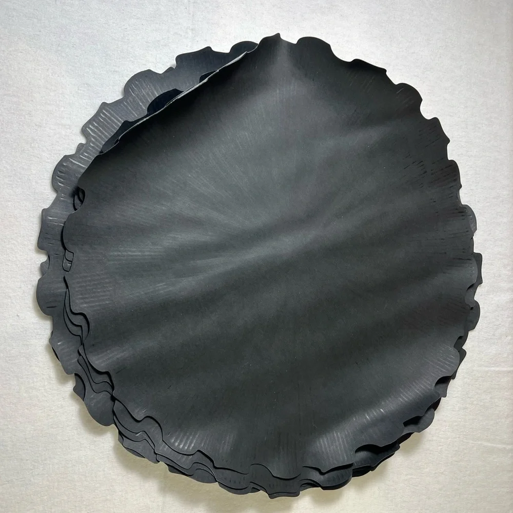 Silver Placemats Set of 6 Round 15 inch Table Mats Vinyl Pressed Waterproof - Picture 3 of 6
